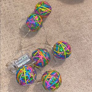 Rubber band battery operated lights